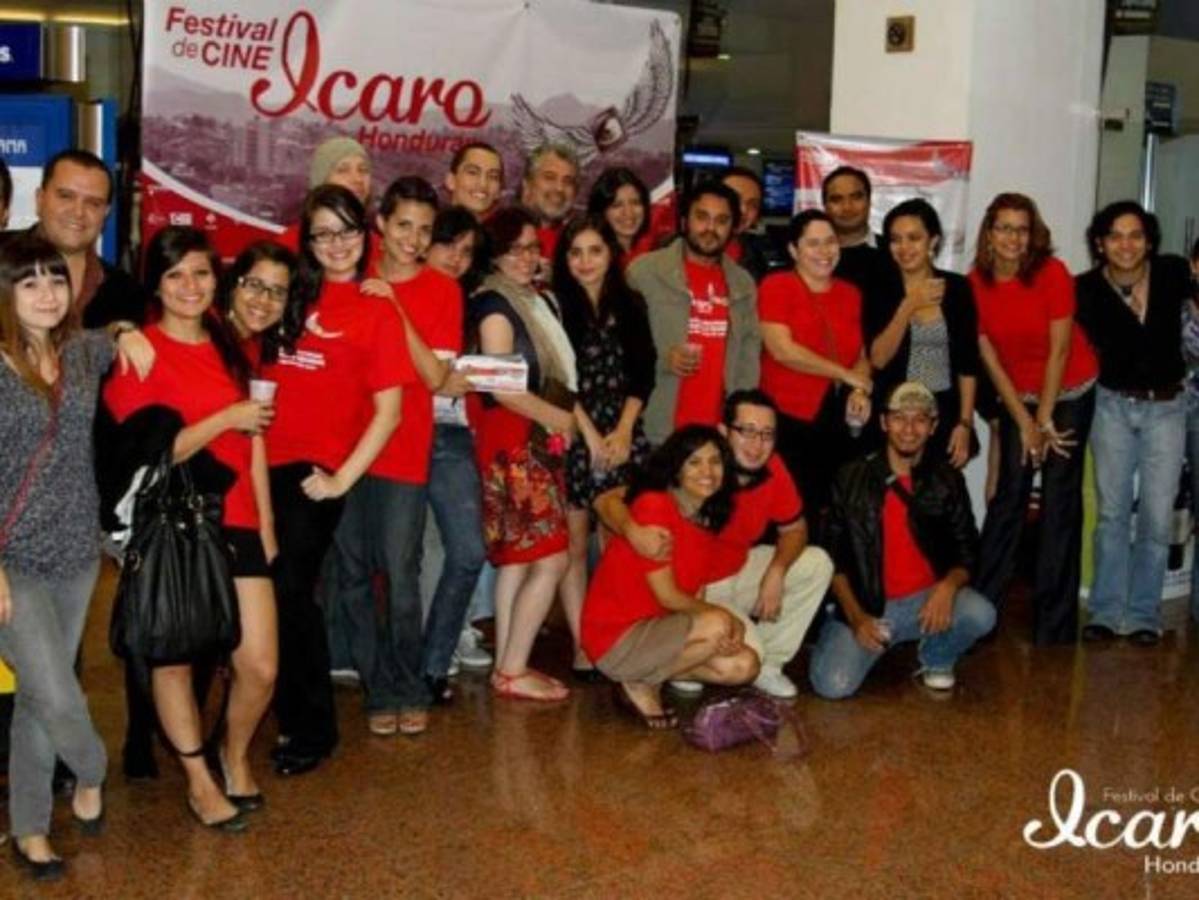 En el Festival Ícaro, que selecciona las mejores obras catrachas para concursar en Guatemala. Foto: Cortesía/El Heraldo