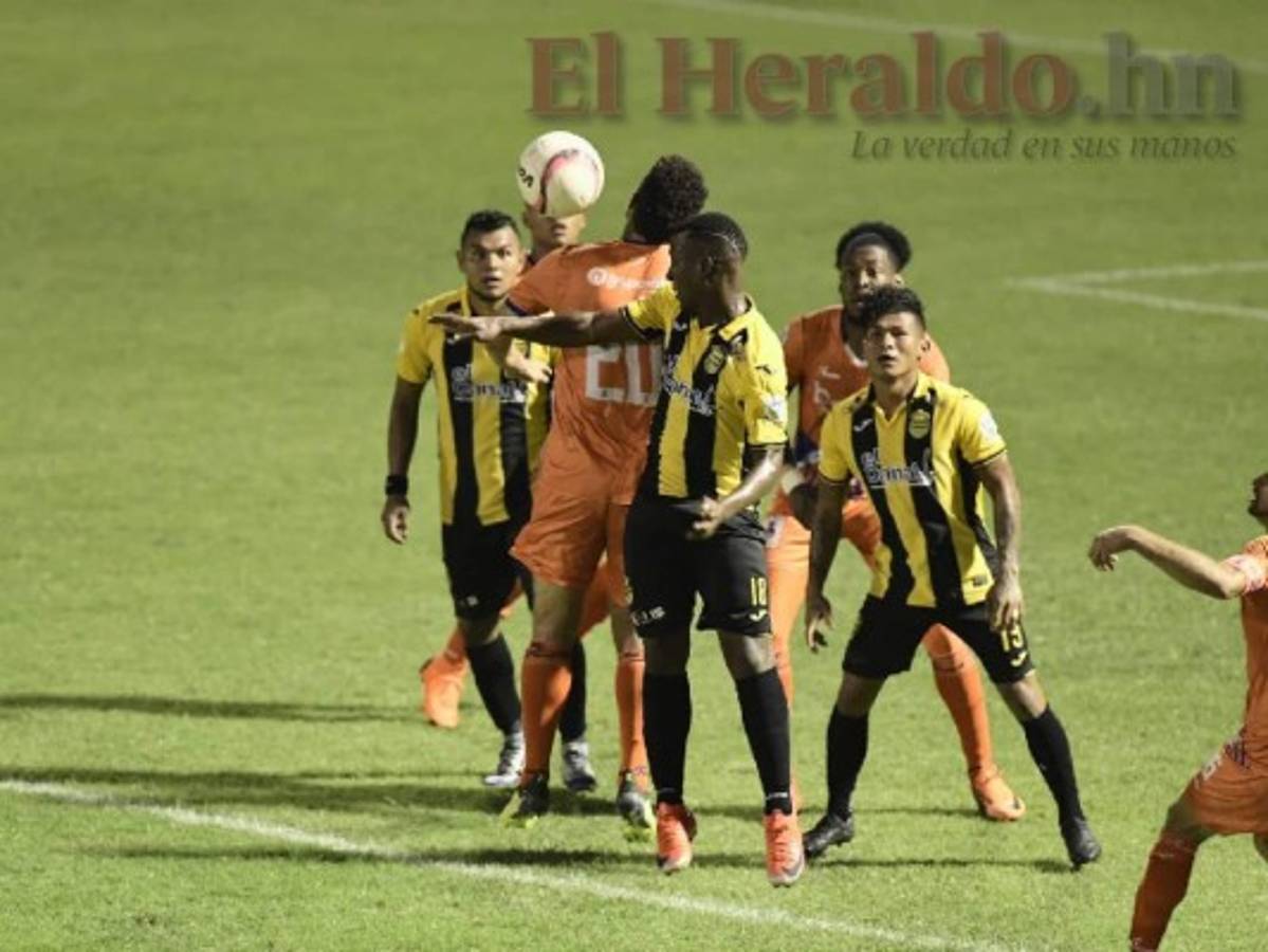 Lobos UPNFM a semifinales tras pasar por encima a Real España (5-2 global)