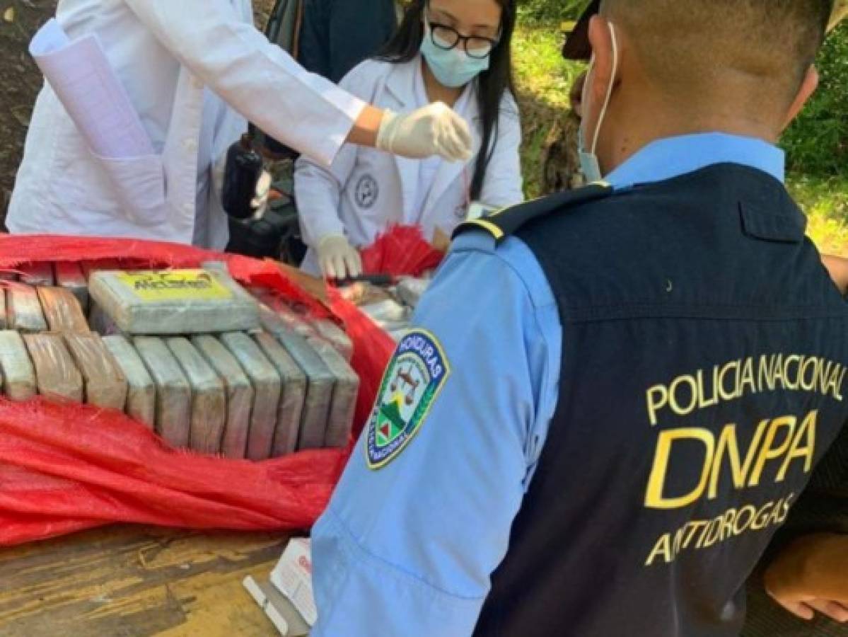 Incineran 124 kilos de cocaína decomisados a guatemalteco en Omoa