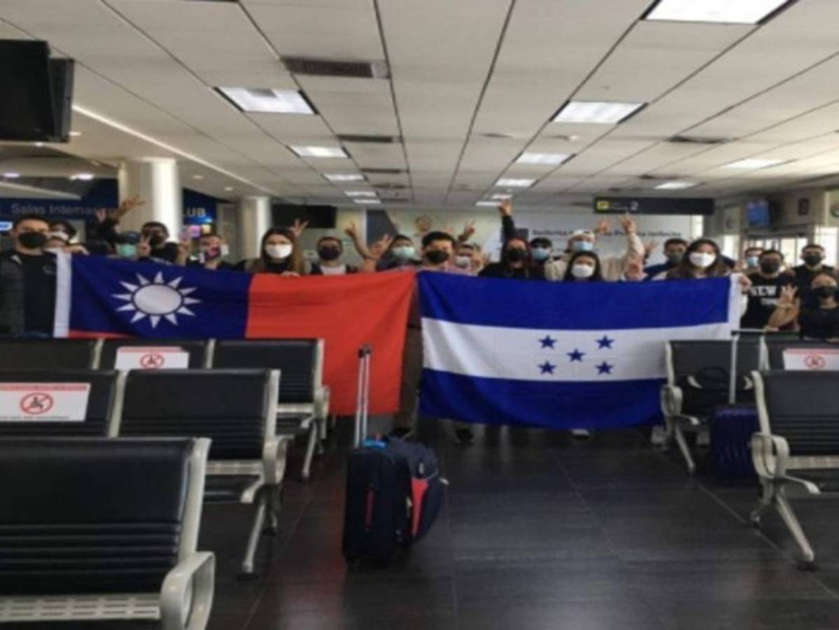 Embajada de Taiwán anuncia más cupos y carreras para Becas Taiwán 2022