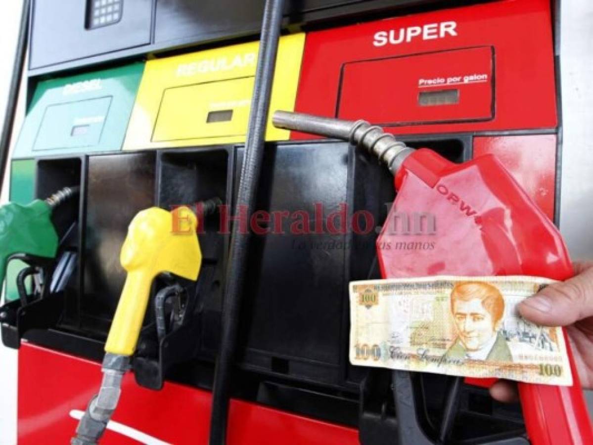 Honduras: Entre cuatro y 49 centavos bajarán las gasolinas