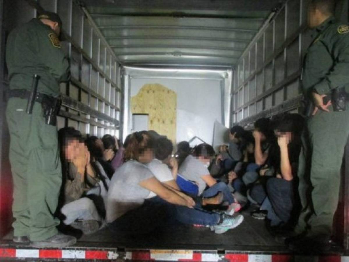 México: hallan 109 migrantes centroamericanos en camión; 17 son hondureños