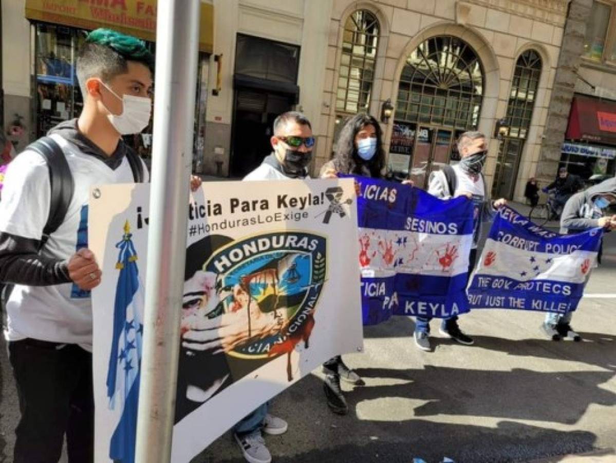 Hondureños piden justicia para Keyla Martínez frente a la embajada de Nueva York