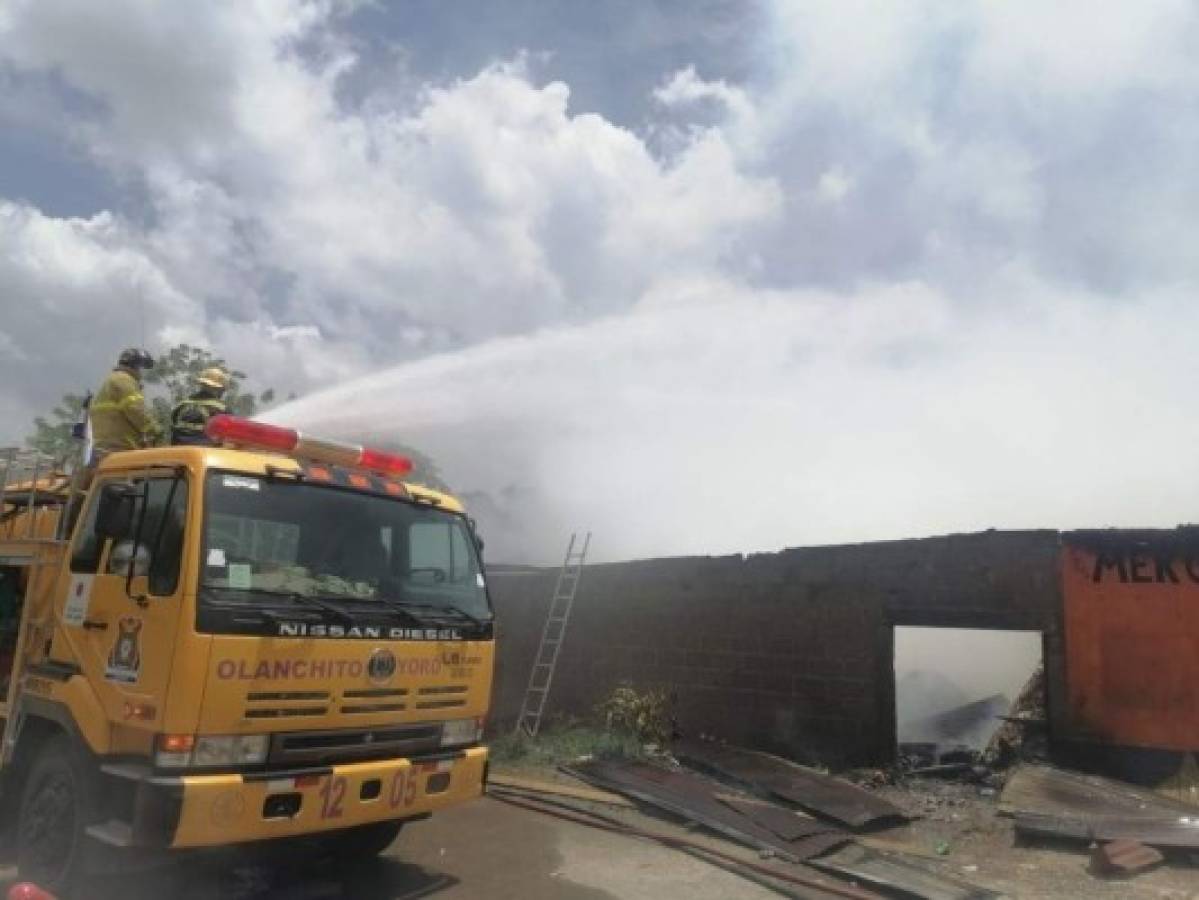 Familia pierde su vivienda tras un voraz incendio en Sabanagrande