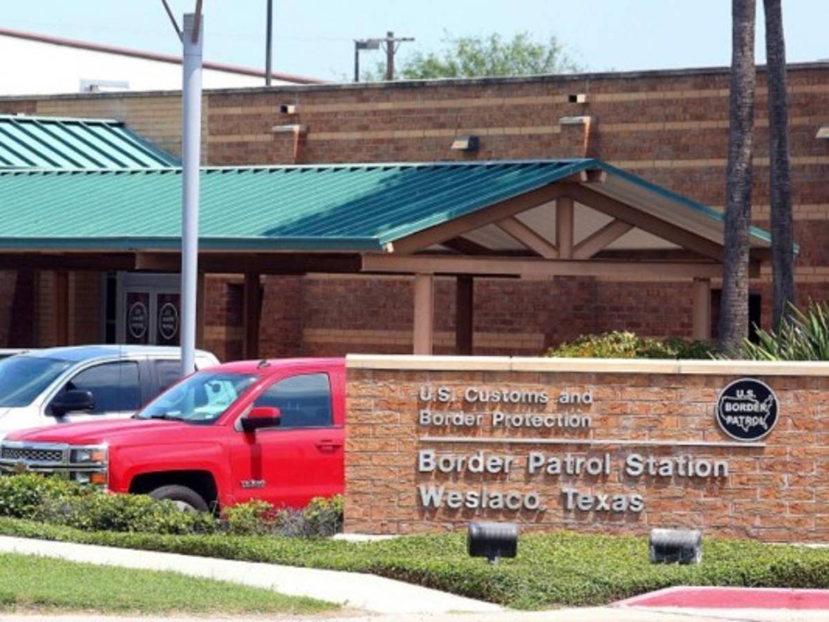 Muere menor guatemalteco detenido por agentes fronterizos de Texas, Estados Unidos