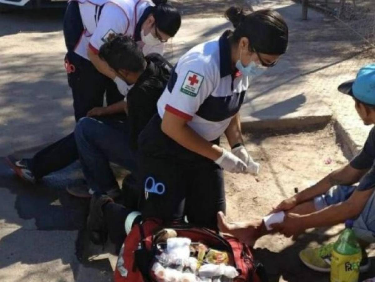 Atacan a machetazos a dos hondureños frente a casa de migrantes en México