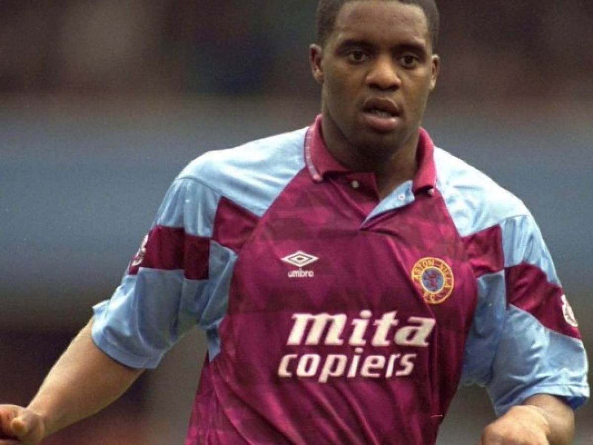 Policía británico, imputado por asesinato del futbolista Dalian Atkinson