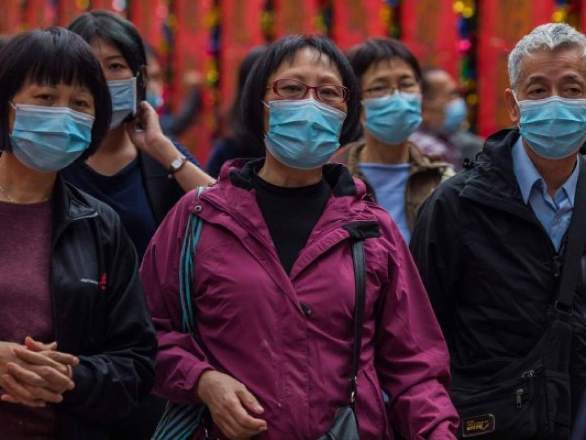 Prohíben entrada de autobuses en Pekín para contener el coronavirus