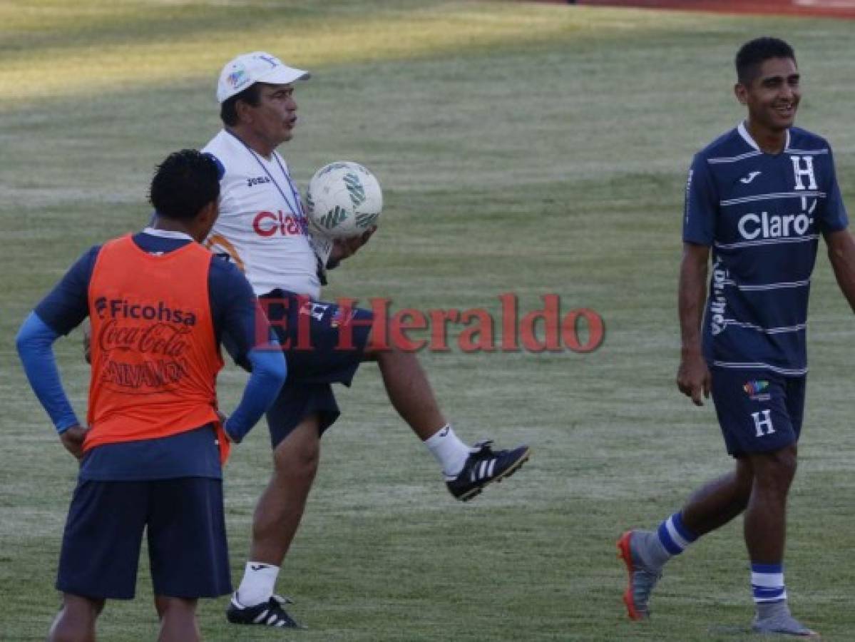 Selección de Honduras a su última charla técnica antes de enfrentar a México