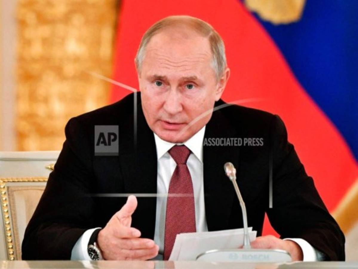 Kremlin espera que la cumbre Putin-Trump siga adelante