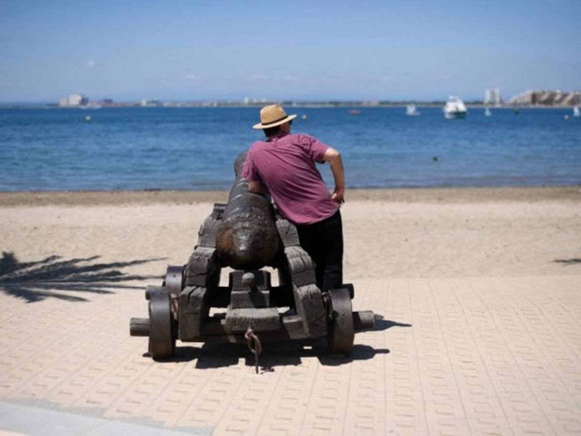 Europa prosigue su desconfinamiento mientras América Latina supera los 2 millones de casos