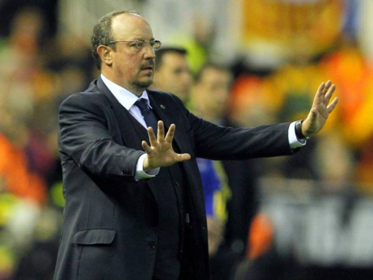 Real Madrid cesa a Rafael Benítez y nombra entrenador a Zidane