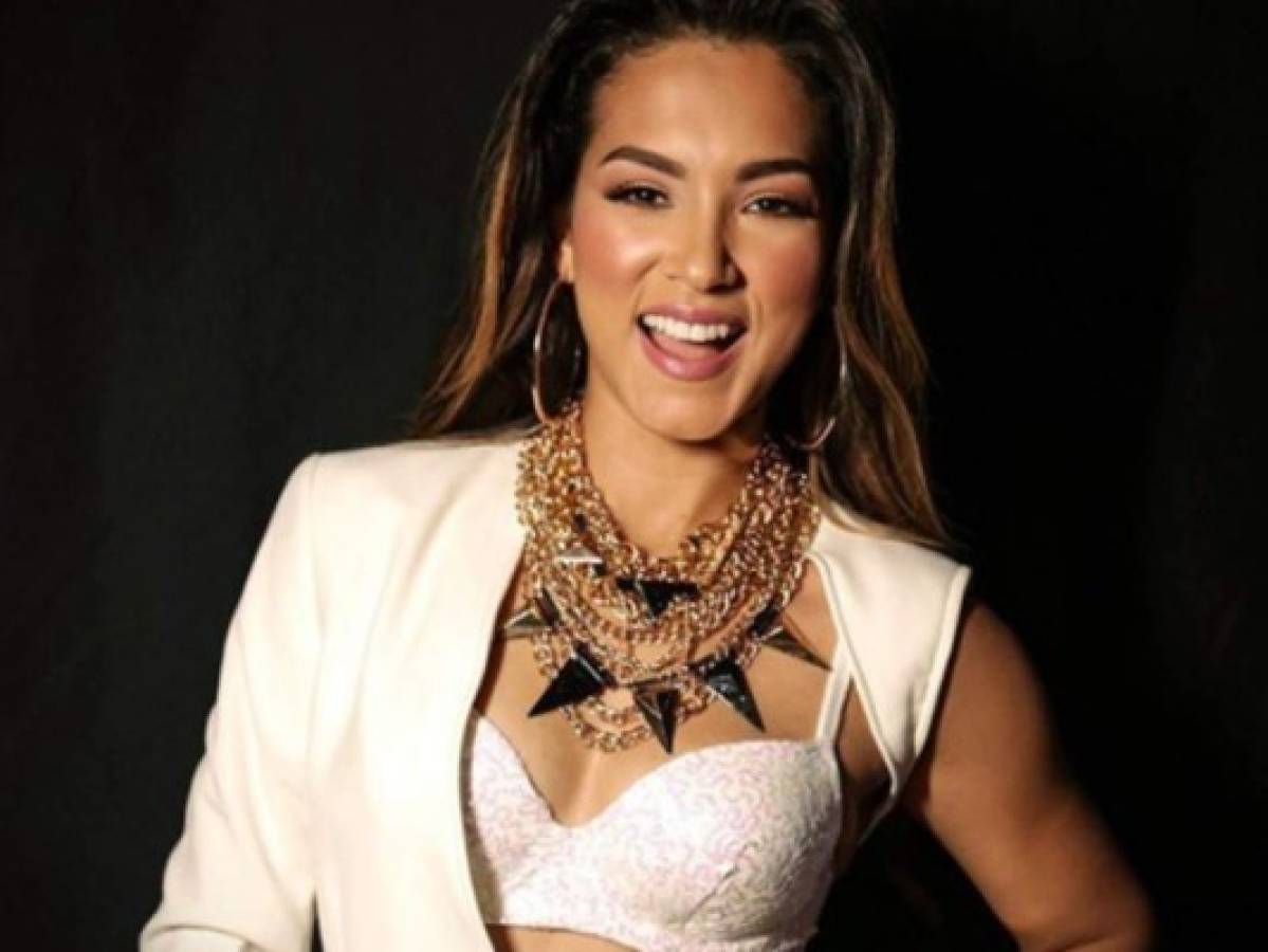 Yaritza Owen presenta noticias en Primer Impacto como reto en Nuestra Belleza Latina