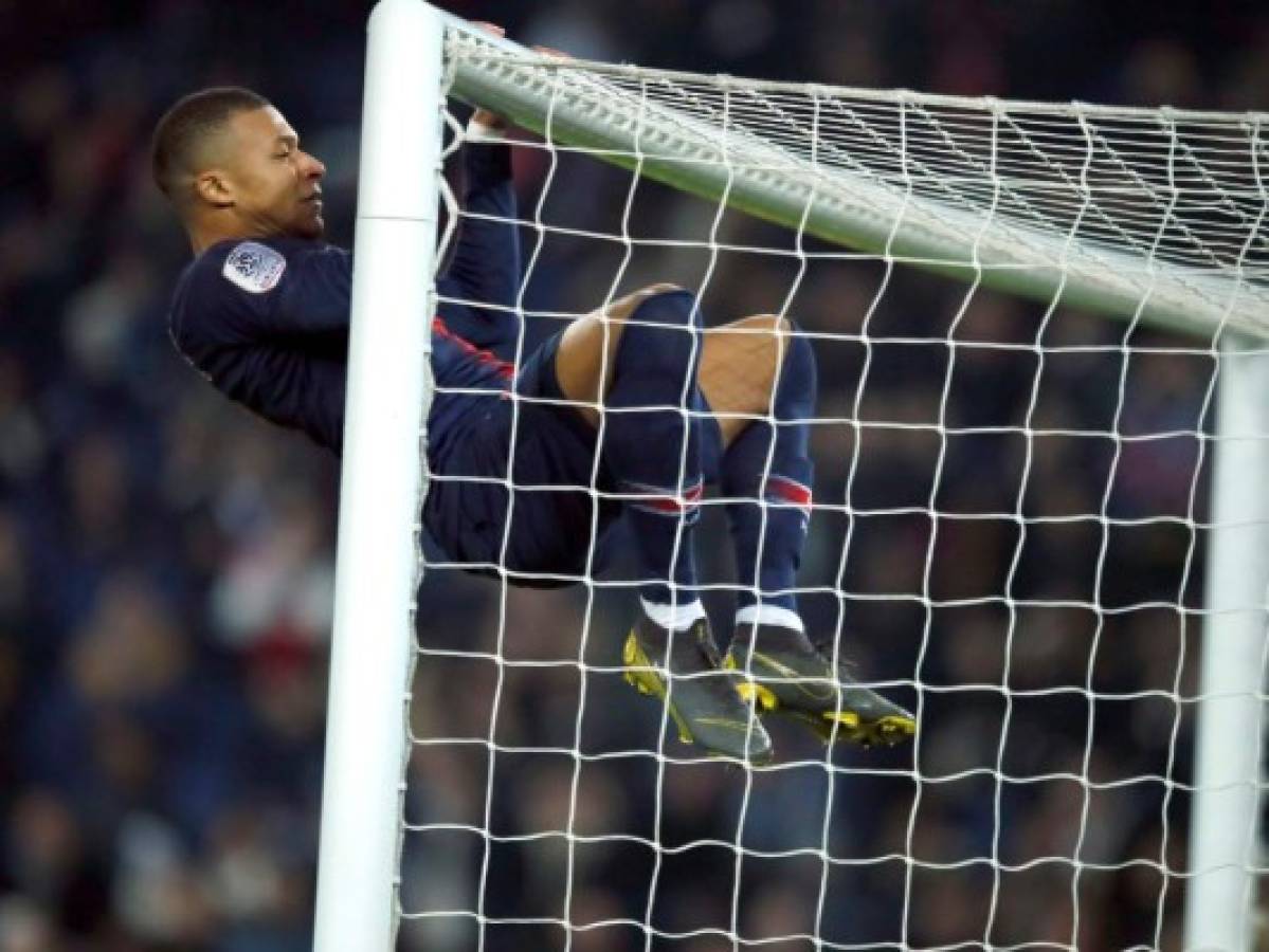 Kylian Mbappé sigue imparable, el PSG despacha 3-0 a Nimes
