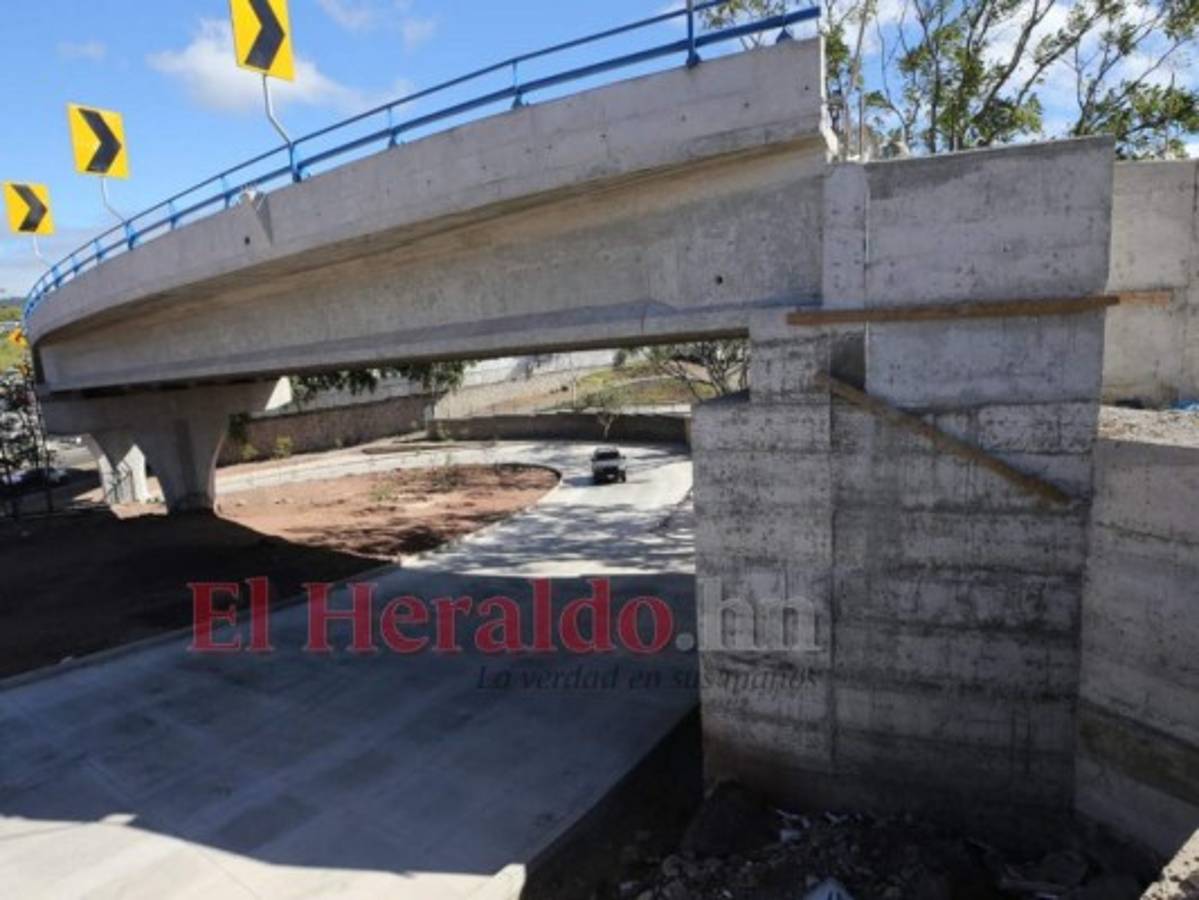 Conector Fuerzas Armadas(800x600)El desvío conecta el bulevar Fuerzas Armadas, a la altura del Club Social del Colegio Médico de Honduras, con el bulevar Kuwait. Foto: David Romero / EL HERALDO.