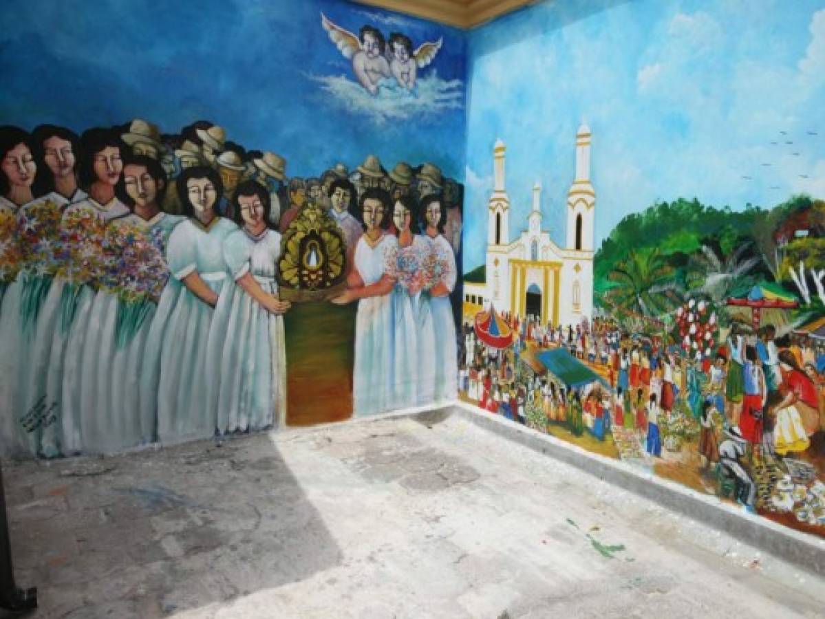 Un mural en homenaje a la Virgen Morena