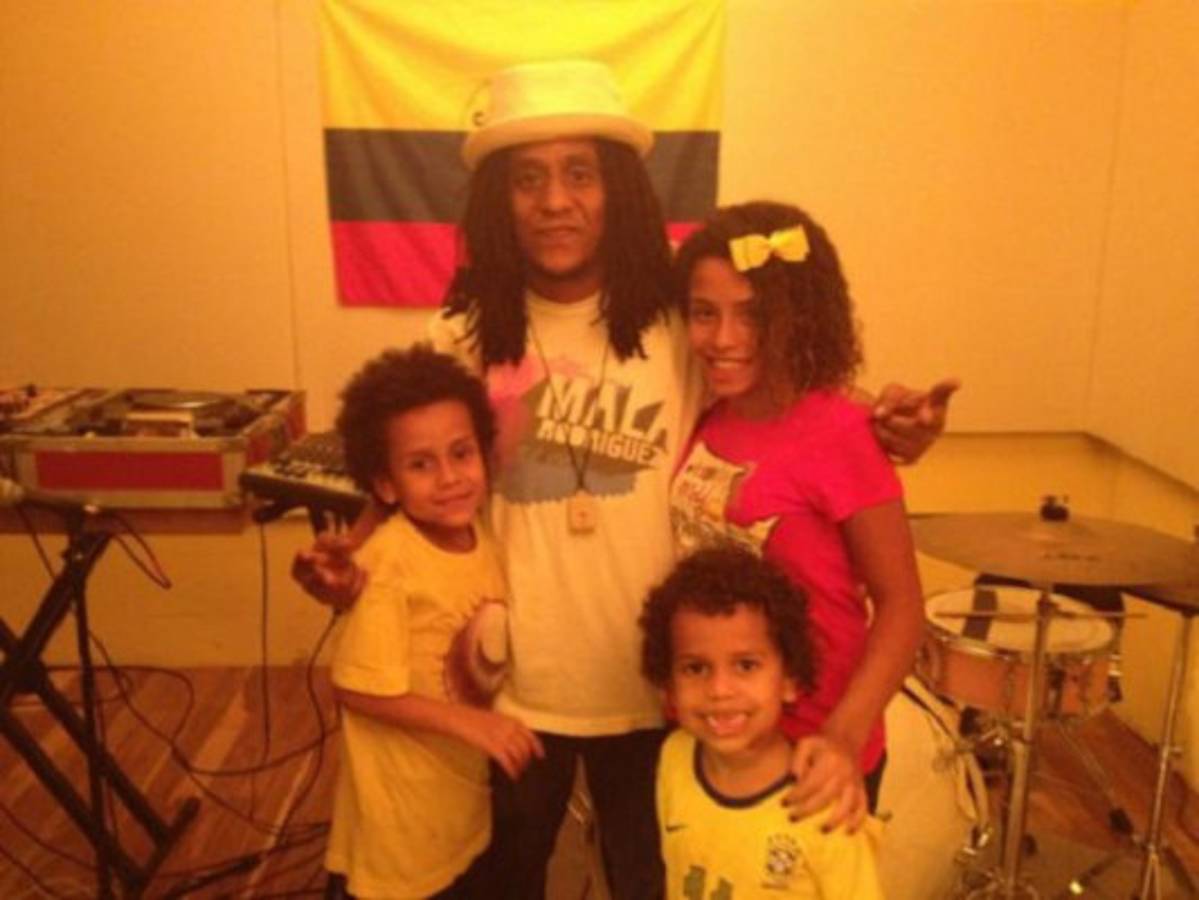 Desmentida la muerte de Tego Calderón