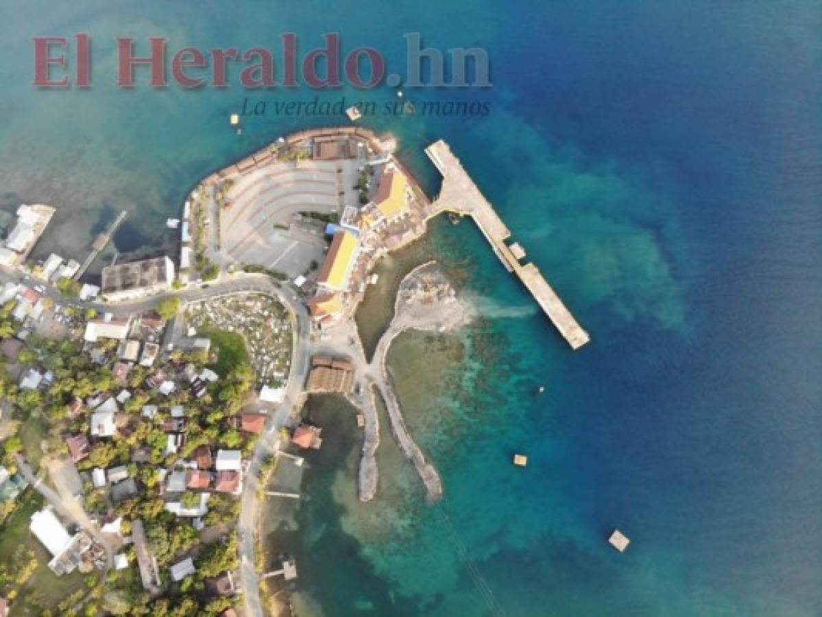 Fiscalía inspecciona obras de ampliación del muelle de cruceros de Roatán