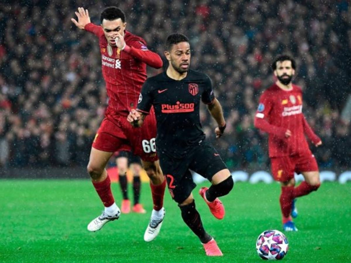 España anuncia ocho positivos entre futbolistas de primera y segunda división