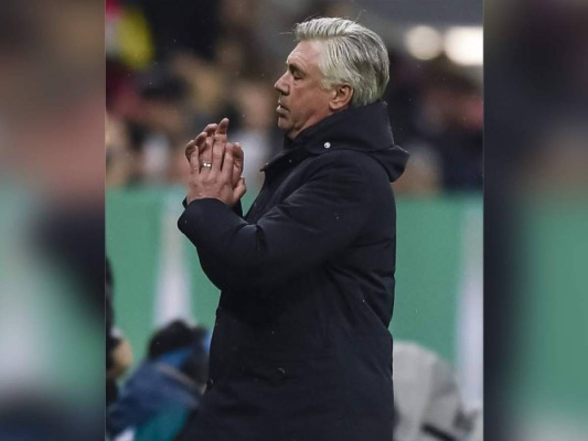Carlo Ancelotti no está amenazado, asegura Rummenigge  