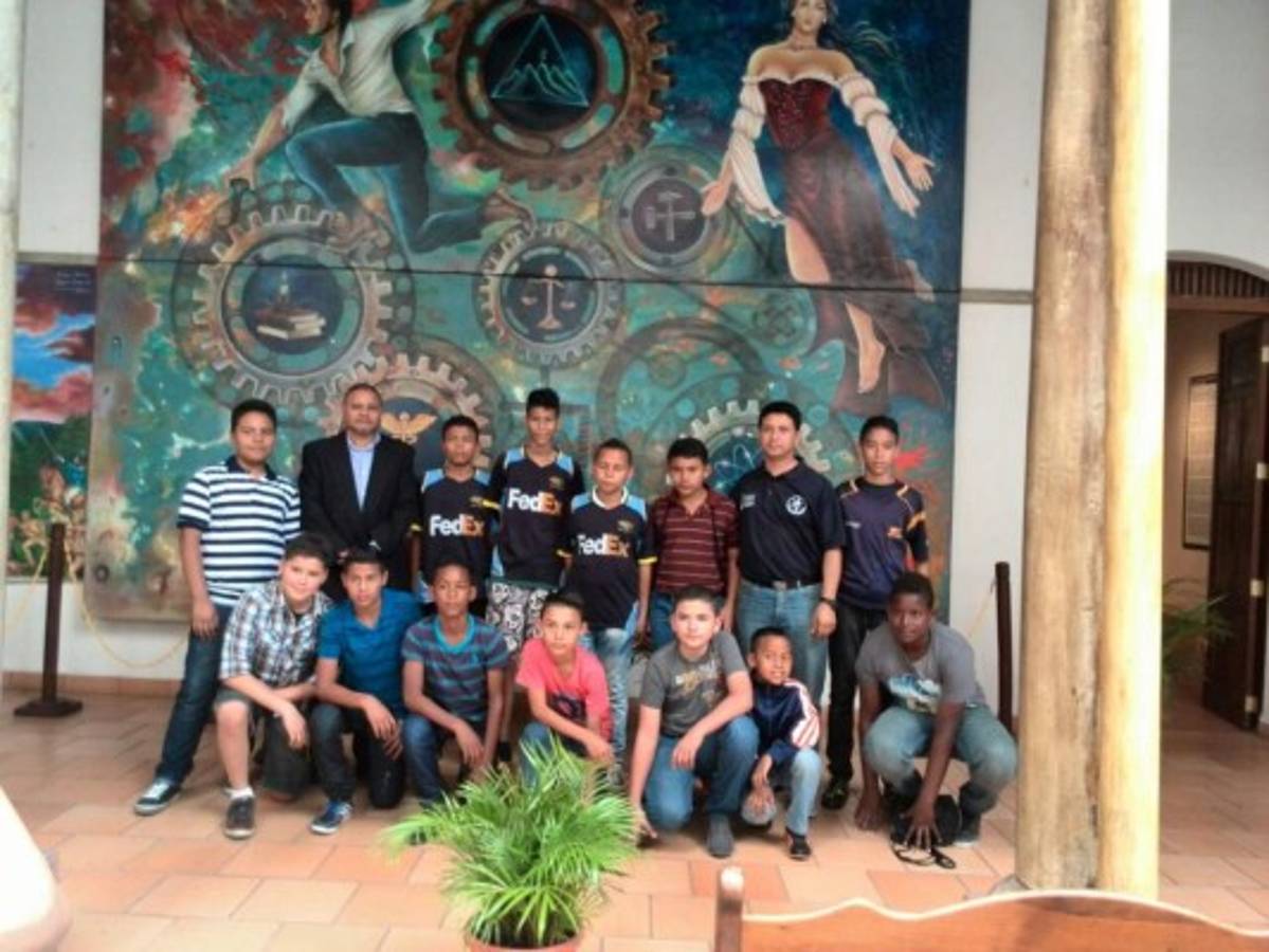 Carlos Guillermo Turcios Acosta: 'Hay que honrar a Honduras con buenas acciones”