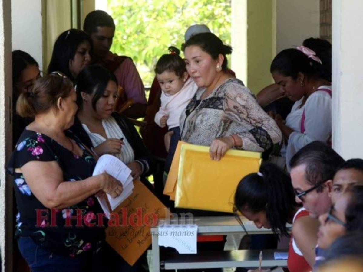 Unos 22,100 maestros lucharán por plazas a través de concurso