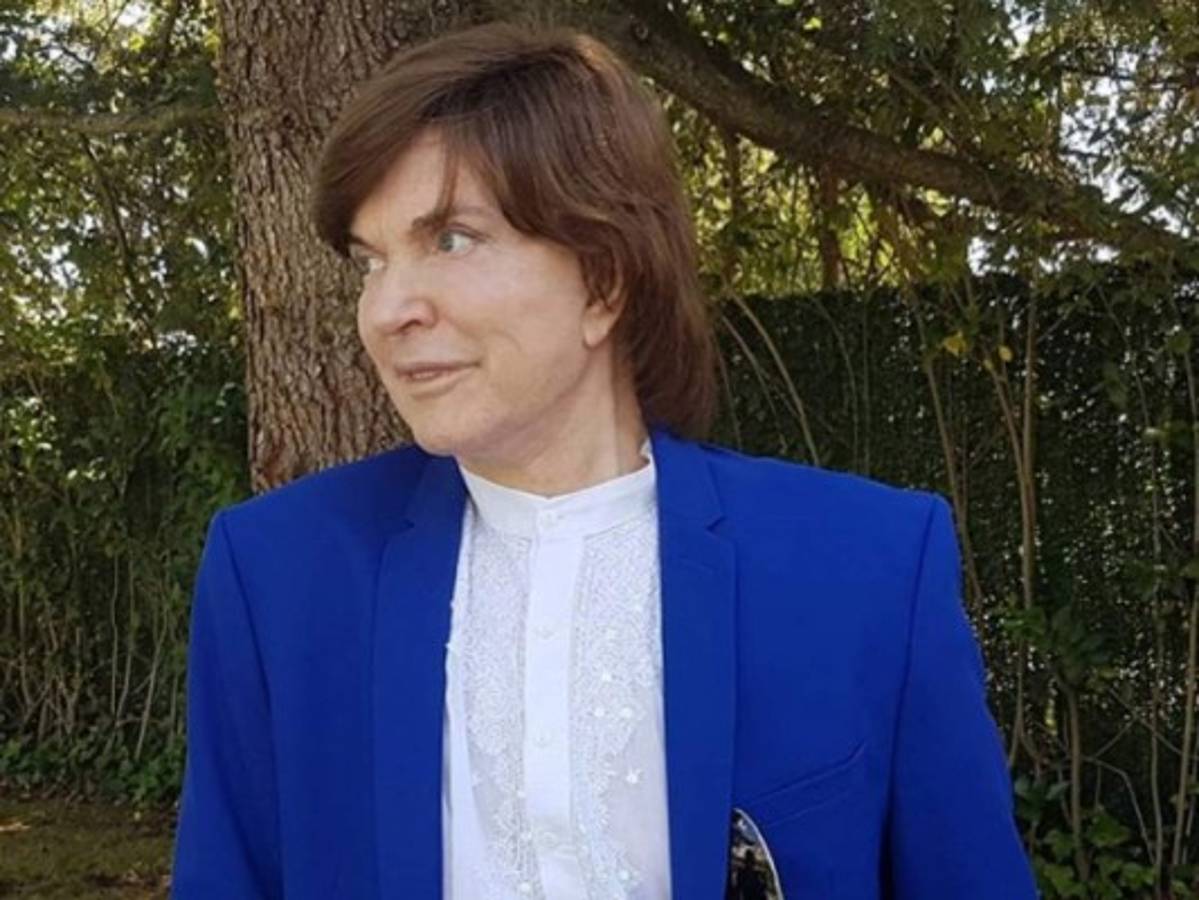 Camilo Sesto es hospitalizado en Madrid