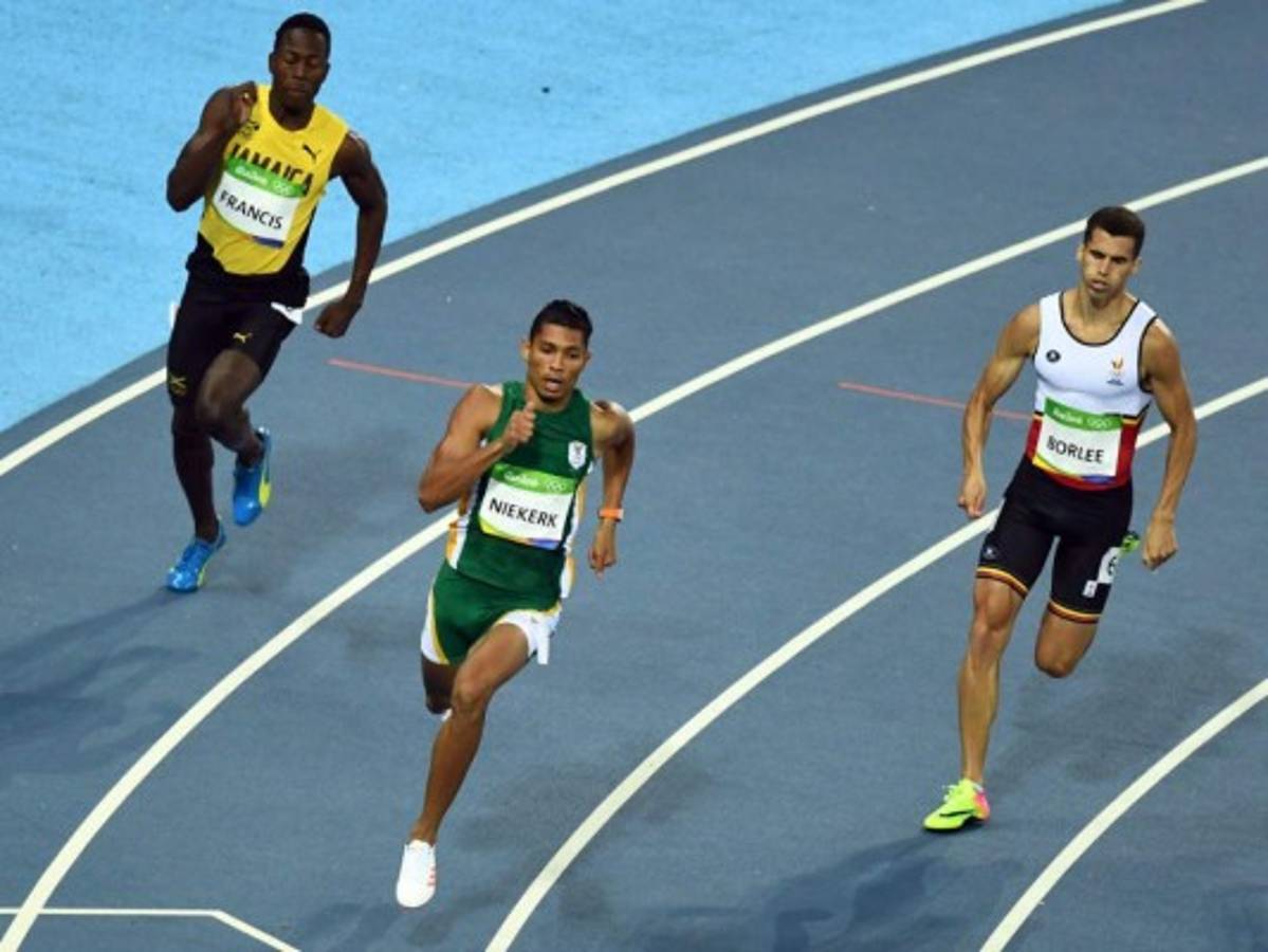 Oro y récord del mundo para sudafricano Wayde Van Niekerk en 400 metros