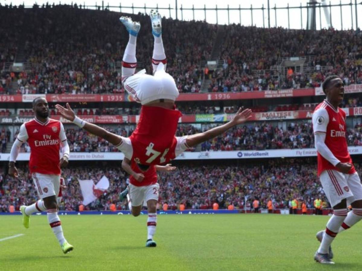 Aubameyang anota otro gol, Arsenal vence a Burnley 2-1