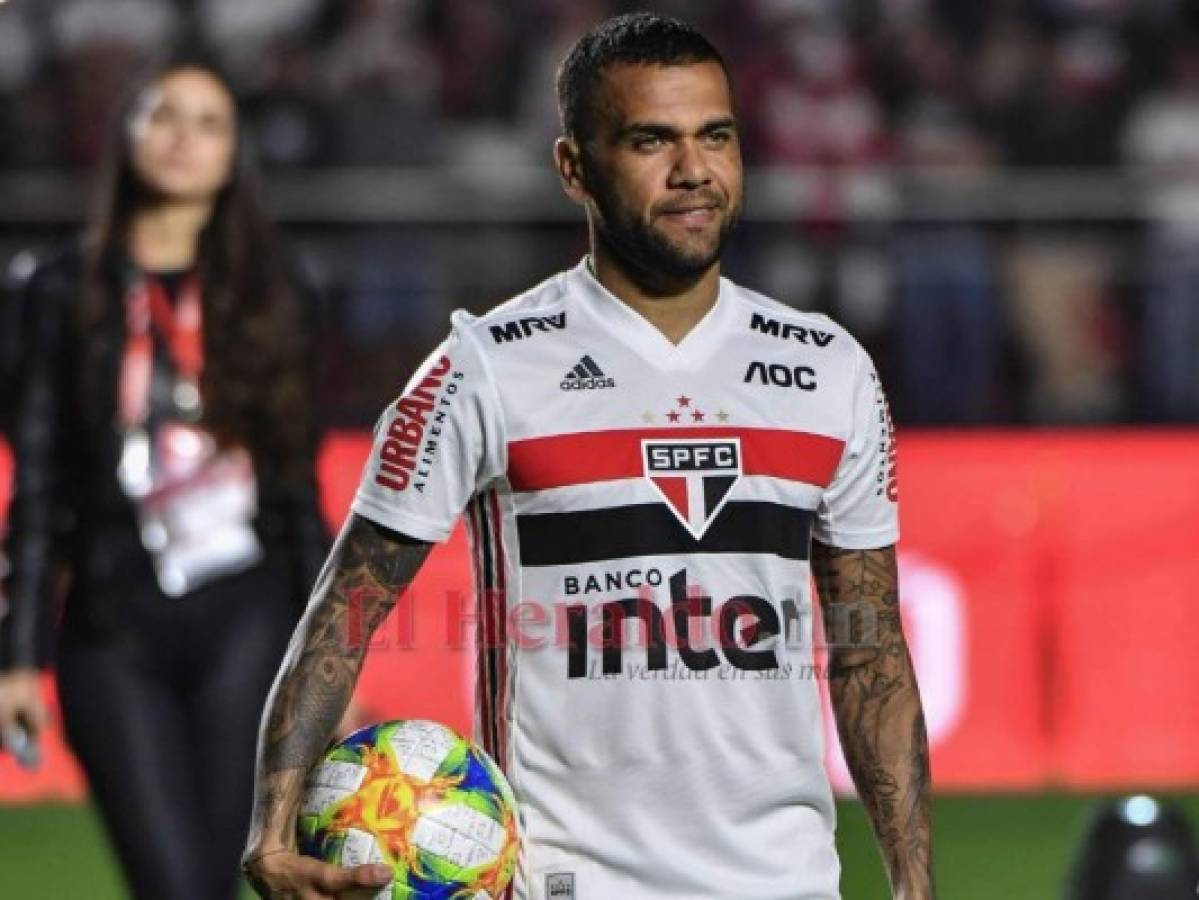 Dani Alves asegura que cumple 'un sueño' con su llegada al Sao Paulo