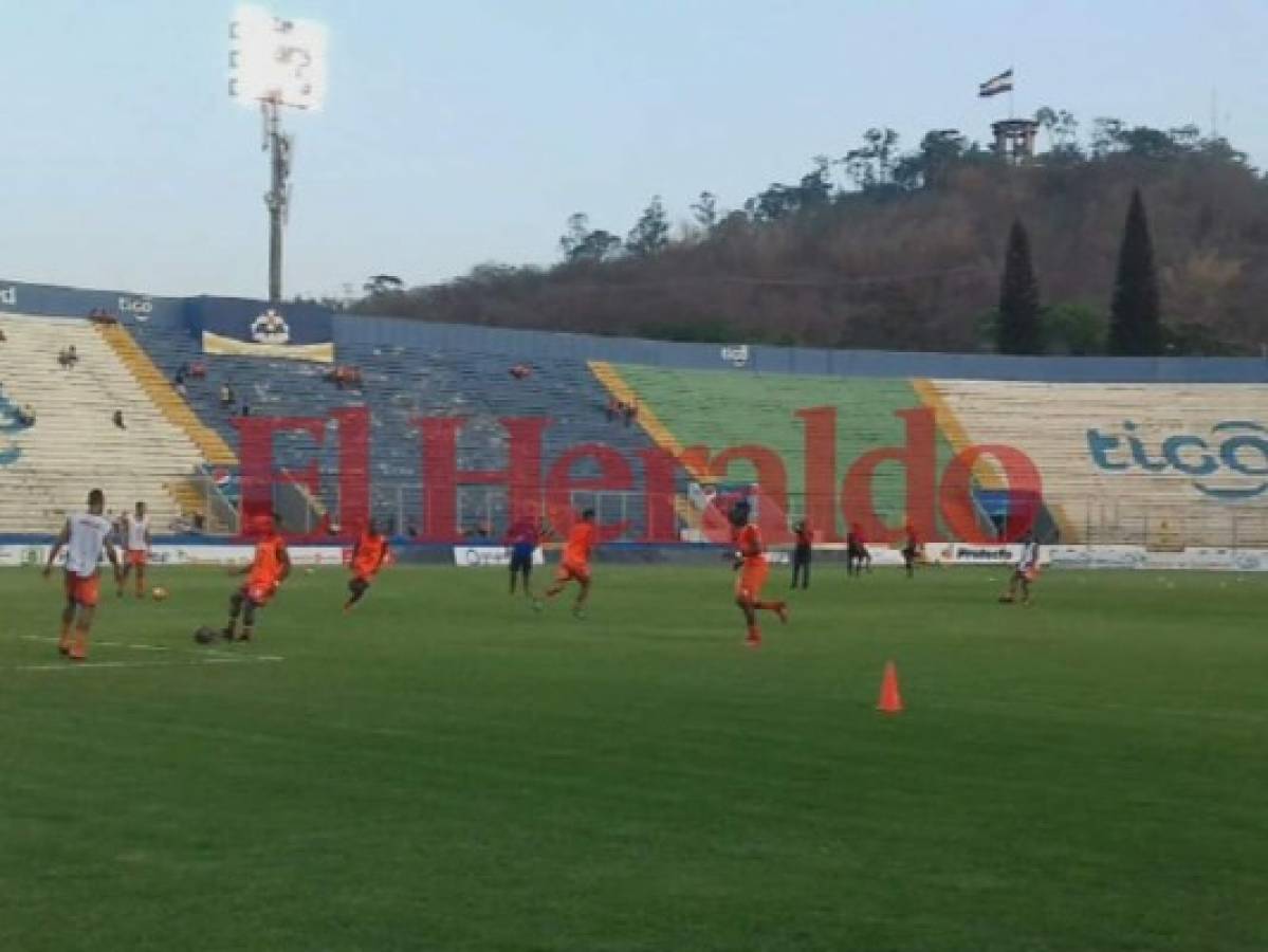 Lobos UPNFM ganó 3-2 a Juticalpa en el estadio Nacional