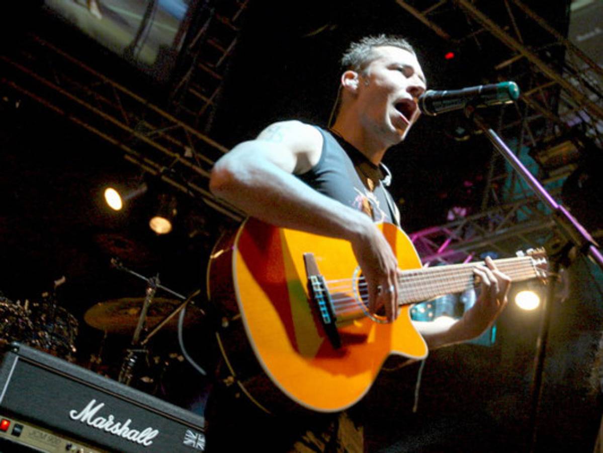 Polache le cantará a las mujeres hondureñas en su día