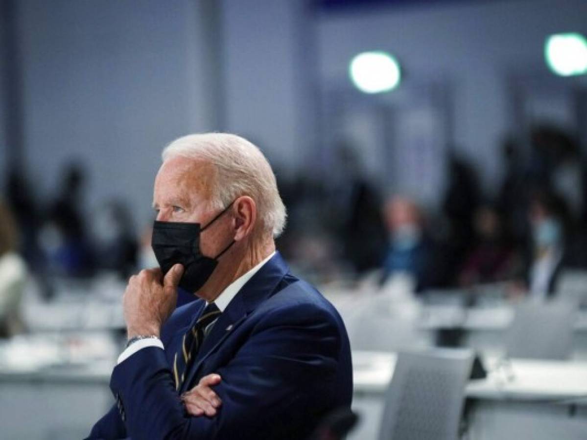 Video: Joe Biden se queda dormido en conferencia del cambio climático