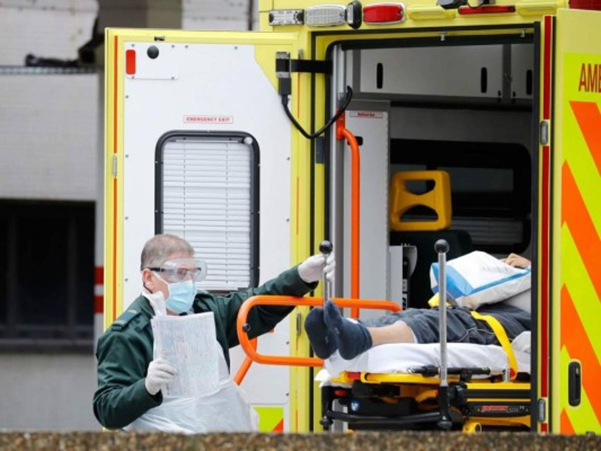 Reino Unido registra récord de 381 muertos por coronavirus en 24 horas