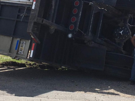 Cuatro personas muertas y al menos siete heridas deja accidente de tránsito en Yoro