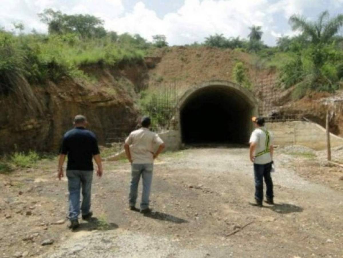 Nicolás Maduro tendría túneles listos para refugiarse ante una guerra
