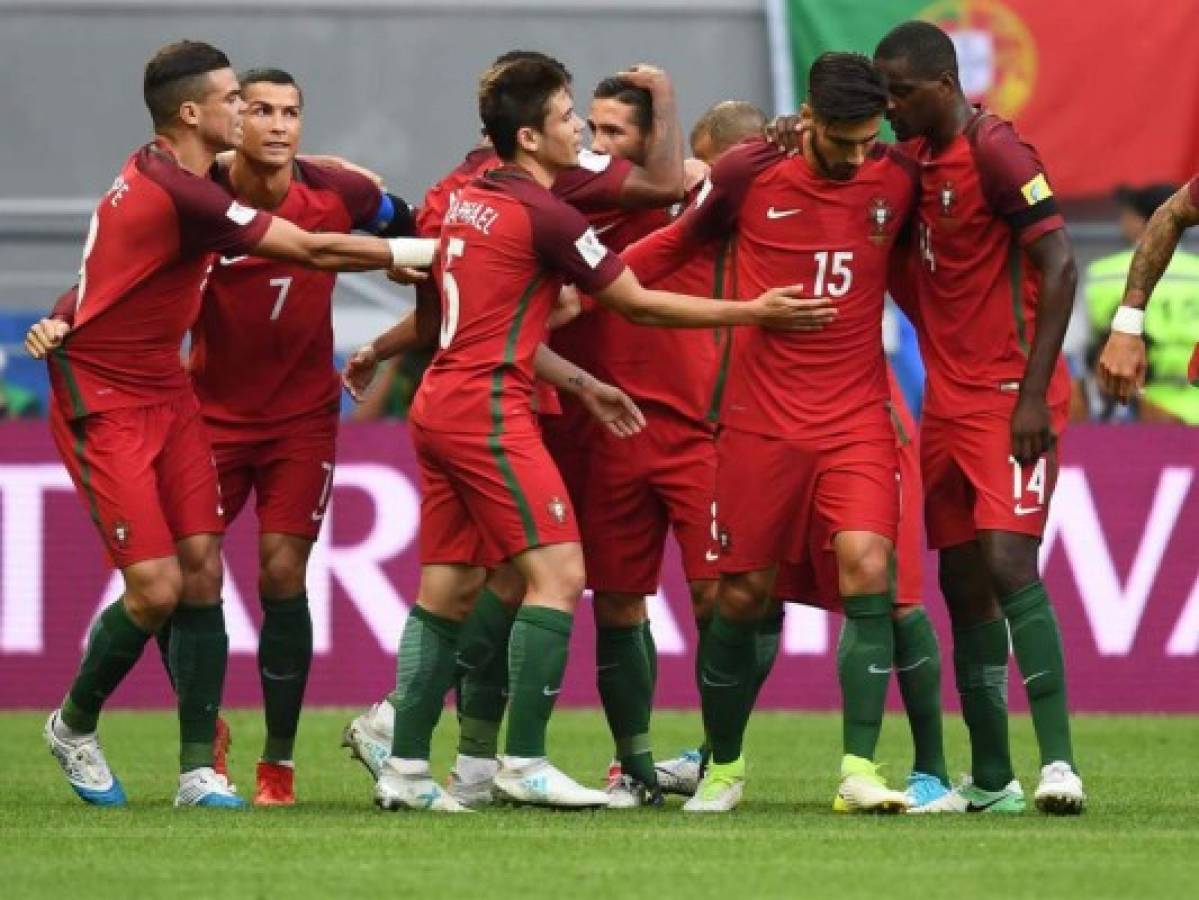 México rescató un punto al empatar 2-2 ante la poderosa Portugal en el debut de la Copa Confederaciones