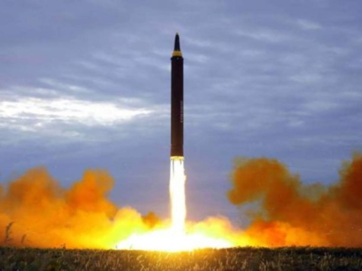 China llama a Estados Unidos y Rusia a reducir sus arsenales atómicos