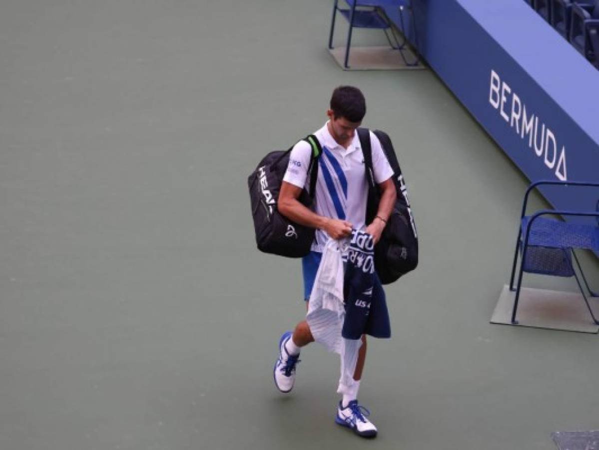Djokovic tras pelotazo a jueza: 'Me disculpo con el US Open'