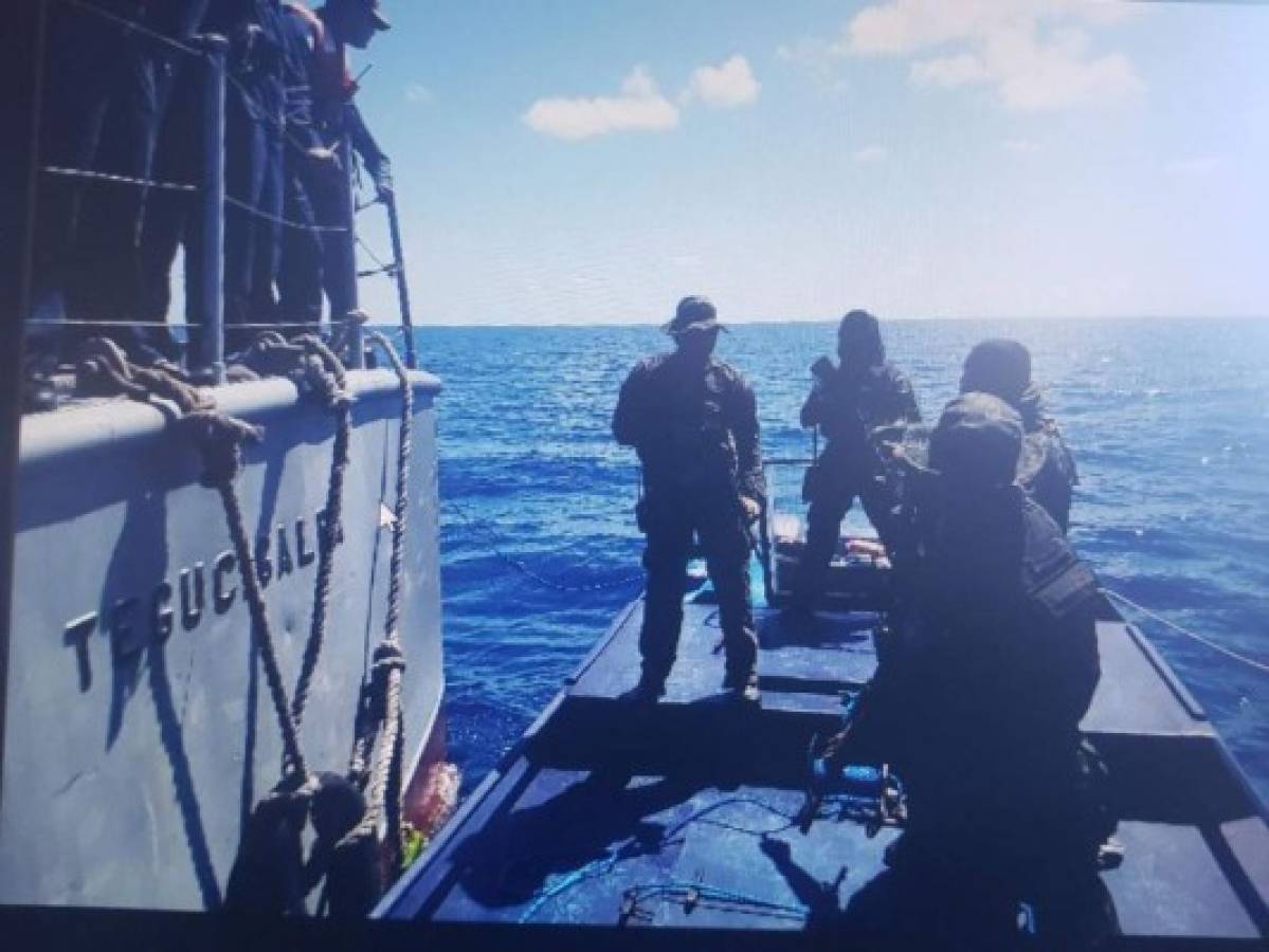 Las FFA contaron con el apoyo de la Unidad Marítima Especial para emprender la 'Operación de impacto'.