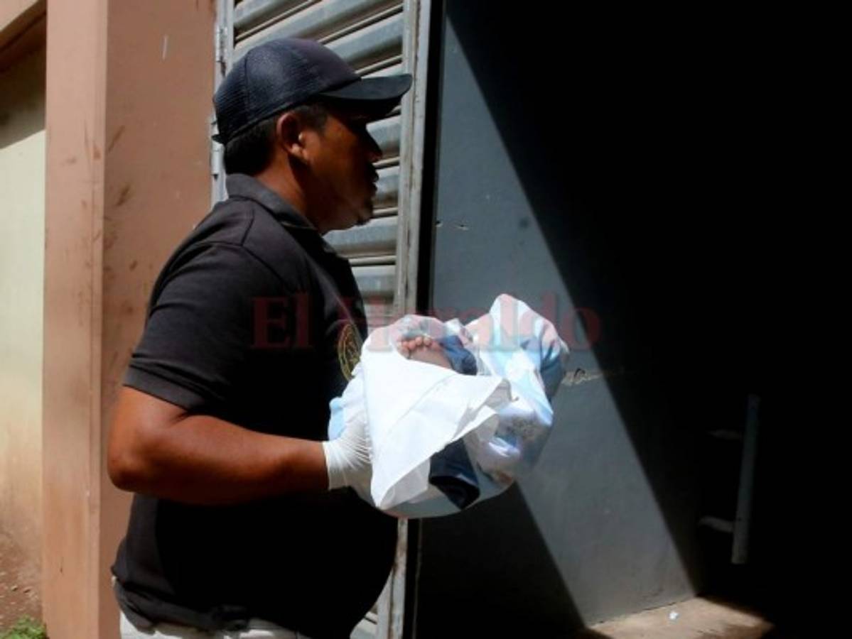 Bebé de dos años muere al caer en agujero con agua