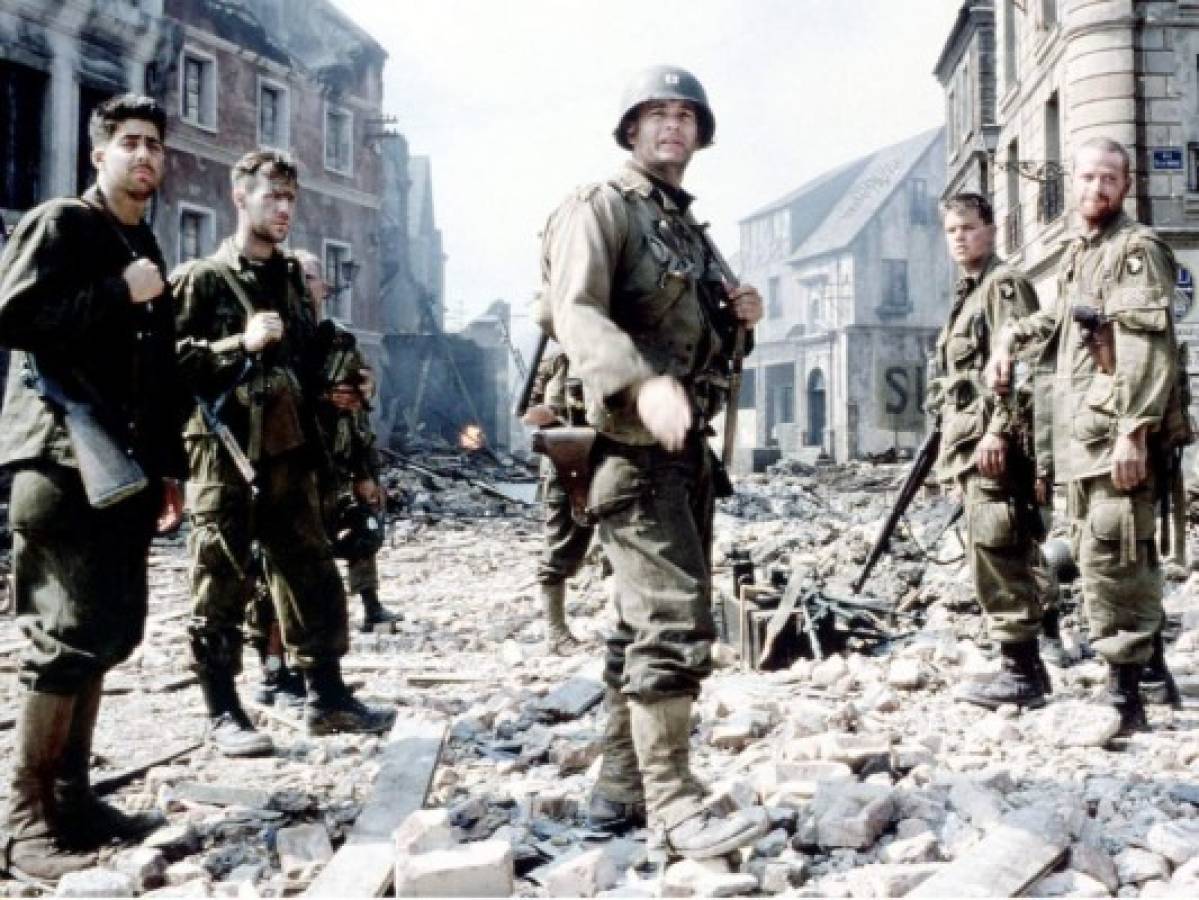 17. Rescatando al soldado Ryan: Ocho soldados arriesgan su vida en territorio alemán durante la Segunda Guerra Mundial para buscar a un soldado y regresarlo a casa.