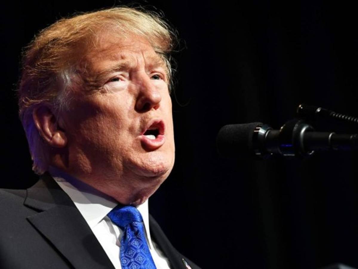 Donald Trump reconoce al líder opositor Juan Guaidó como presidente interino de Venezuela