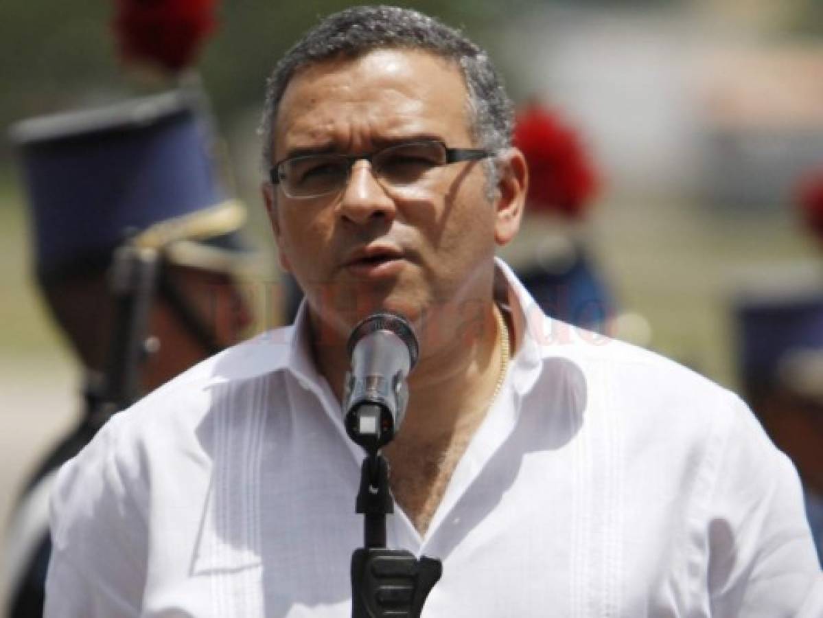 Juez de El Salvador pide la extradición del expresidente Mauricio Funes