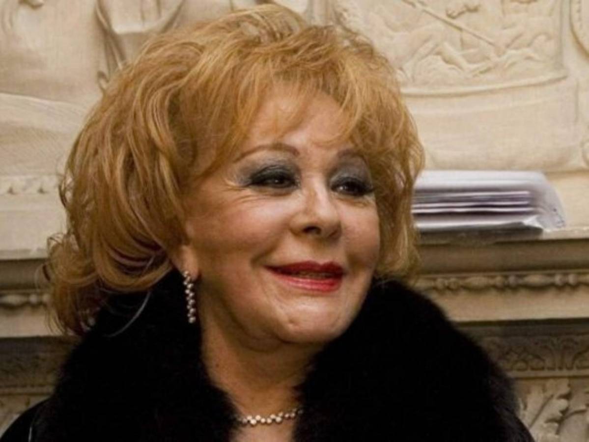 Hijas de Silvia Pinal dan nuevas noticias sobre su estado de salud   