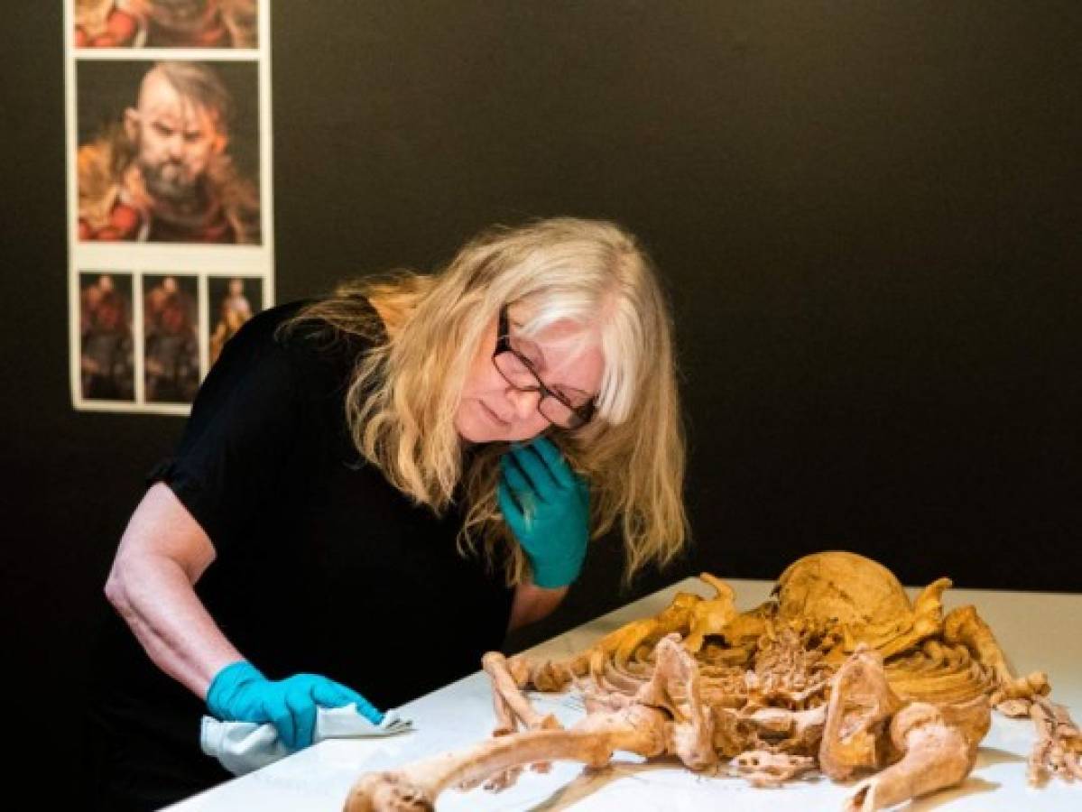 Mil años seperados, guerreros vikingos se encuentran en museo de Dinamarca