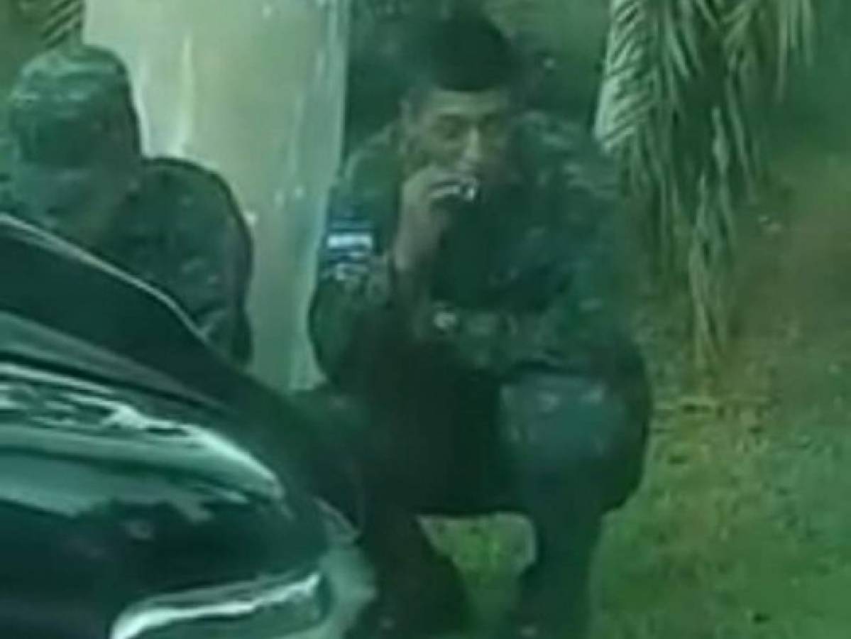 Pruebas toxicológicas revelan que militar captado en video no fumaba marihuana, según las Fuerzas Armadas de Honduras