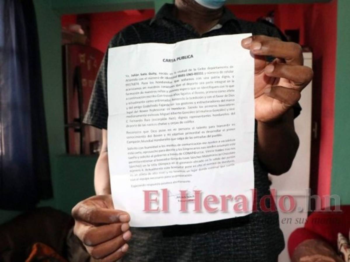 En esta carta Julián Solís pide a las autoridades de Conapid la habilitación del gimnasio del portón número 4 de la Villa Olímpica. Foto: Roberto Ramos | EL HERALDO