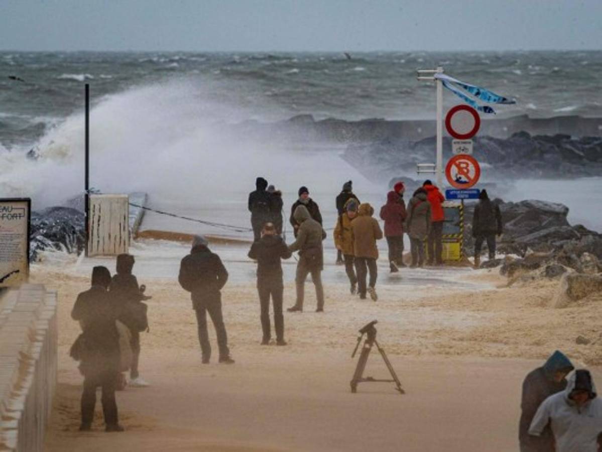 La tormenta 'Ciara' deja tres muertos y varios heridos en Europa