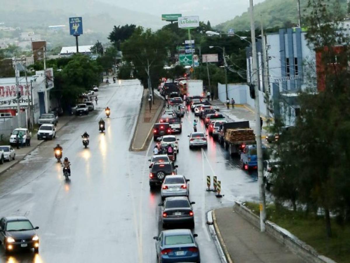 Sigue el tráfico infernal en la salida al sur de Tegucigalpa